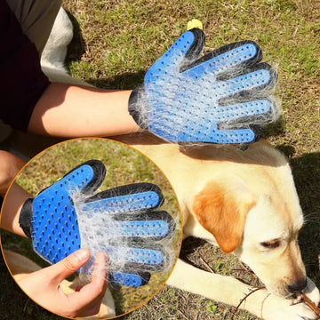 Pet Grooming and Deshedding Glove